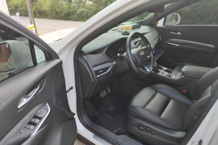 Used Cadillac XT4 2021 28T Two-Wheel Drive Luxury Version Driver Seat