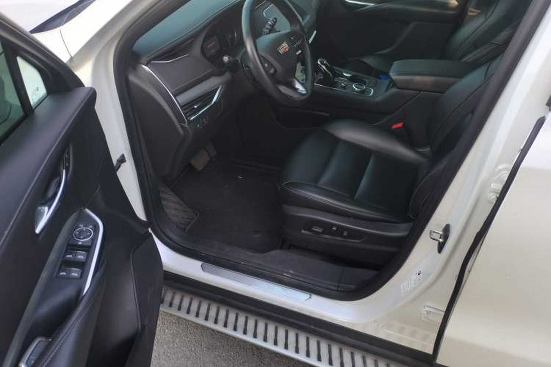 Used Cadillac XT4 2021 28T Two-Wheel Drive Leading Version Driver Seat