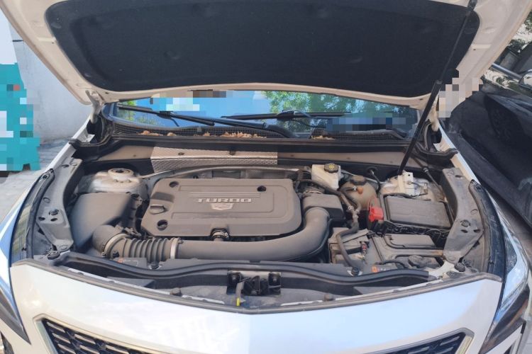 Used Cadillac XT4 2021 28T Two-Wheel Drive Luxury Version Engine Bay