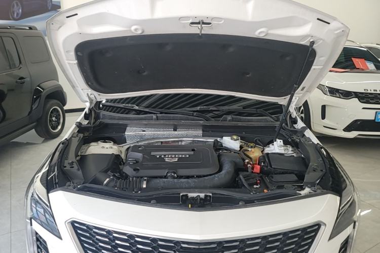 Used Cadillac XT4 2021 28T Two-Wheel Drive Tech Edition Engine Bay