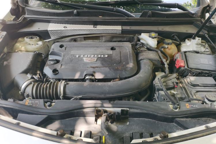 Used Cadillac XT4 2021 28T Two-Wheel Drive Tech Edition Engine Bay