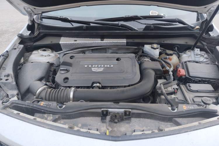 Used Cadillac XT4 2021 28T Two-Wheel Drive Tech Edition Engine Bay