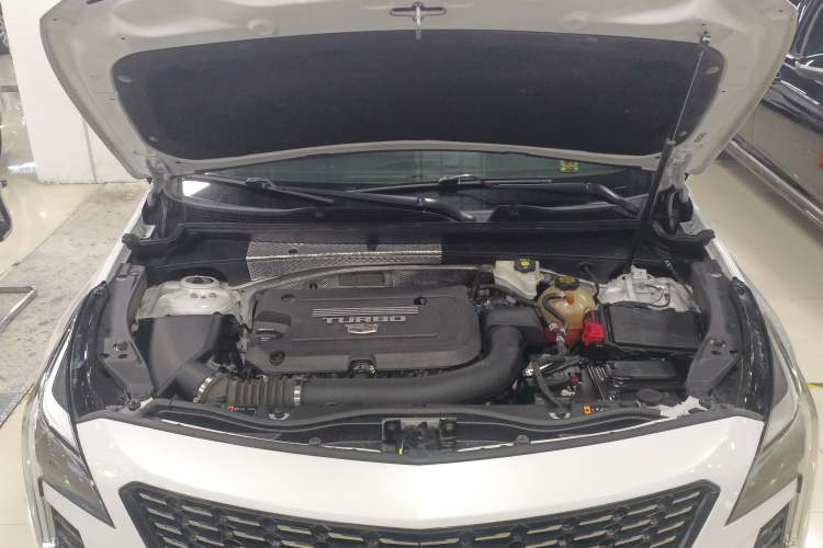 Used Cadillac XT4 2021 28T Two-Wheel Drive Leading Version Engine Bay