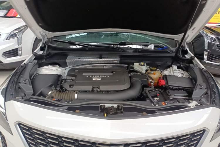 Used Cadillac XT4 2021 28T Two-Wheel Drive Leading Version Engine Bay
