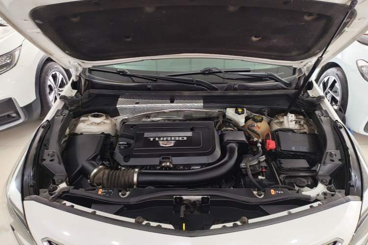 Used Cadillac XT4 2021 28T Two-Wheel Drive Luxury Version Engine Bay