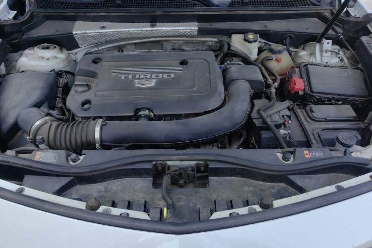 Used Cadillac XT4 2021 28T Two-Wheel Drive Tech Edition Engine Bay
