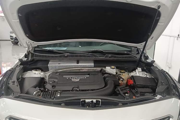 Used Cadillac XT4 2021 28T Two-Wheel Drive Leading Version Engine Bay