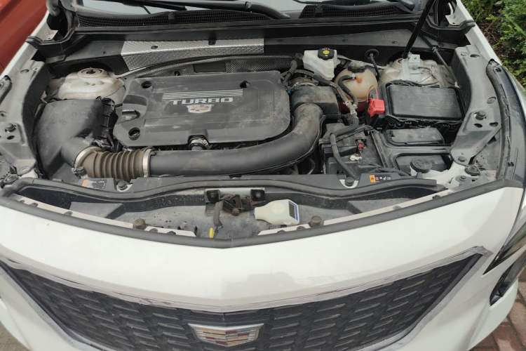 Used Cadillac XT4 2021 28T Two-Wheel Drive Tech Edition Engine Bay