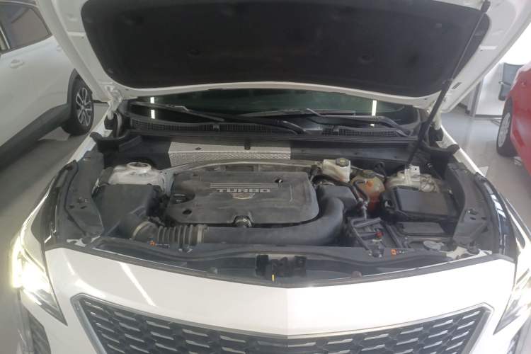 Used Cadillac XT4 2021 28T Two-Wheel Drive Tech Edition Engine Bay