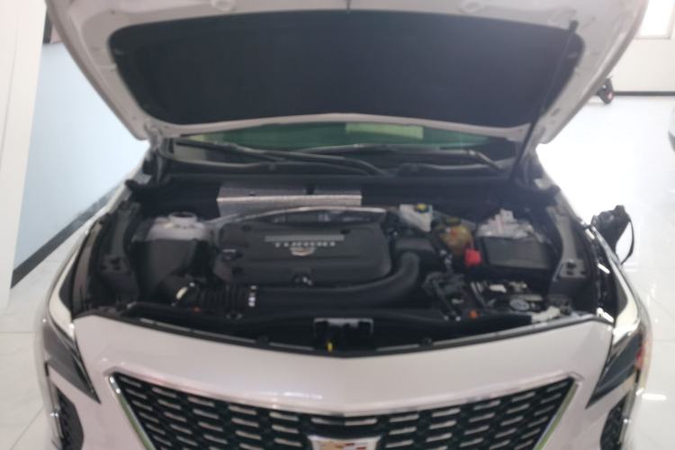 Used Cadillac XT4 2021 28T Two-Wheel Drive Luxury Version Engine Bay