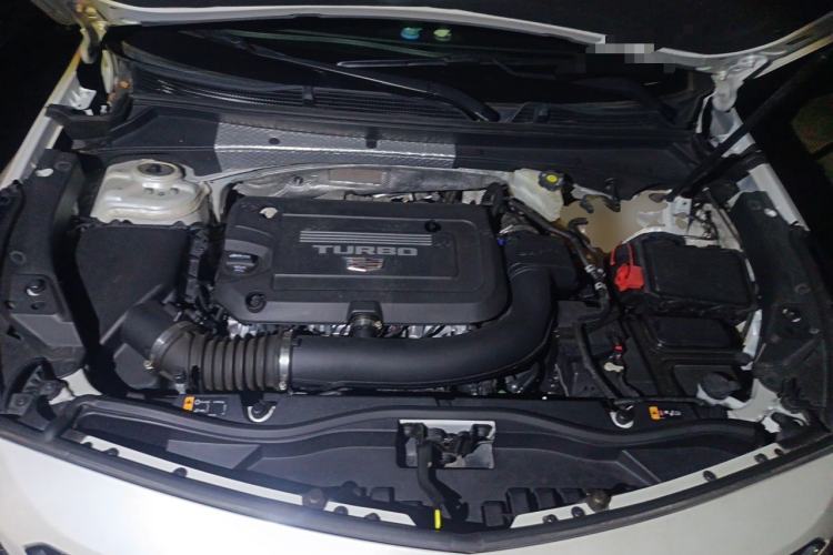 Used Cadillac XT4 2021 28T Two-Wheel Drive Luxury Version Engine Bay
