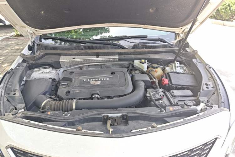 Used Cadillac XT4 2021 28T Two-Wheel Drive Luxury Version Engine Bay