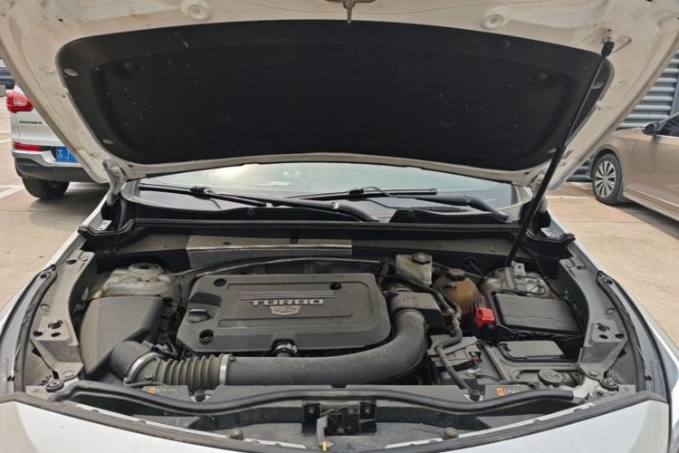 Used Cadillac XT4 2021 28T Two-Wheel Drive Tech Edition Engine Bay