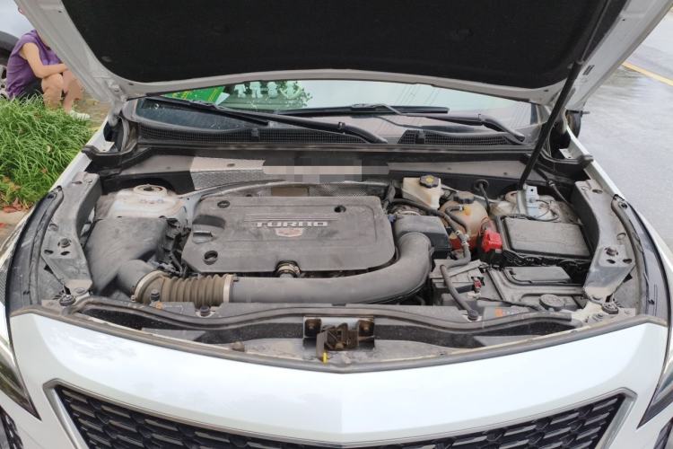 Used Cadillac XT4 2021 28T Two-Wheel Drive Tech Edition Engine Bay