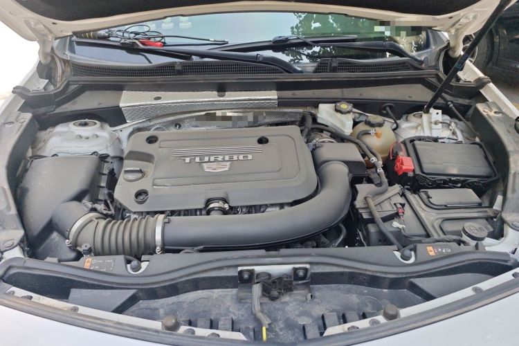 Used Cadillac XT4 2021 28T Two-Wheel Drive Luxury Version Engine Bay