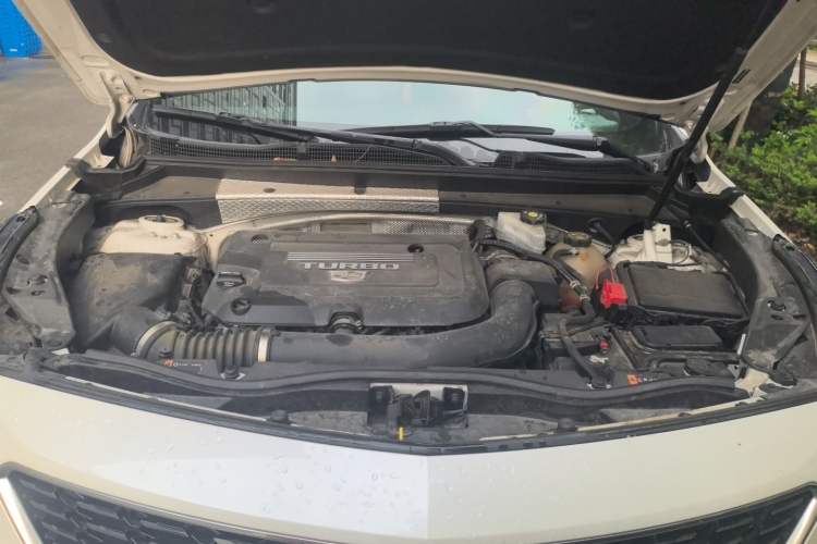 Used Cadillac XT4 2021 28T Two-Wheel Drive Luxury Version Engine Bay