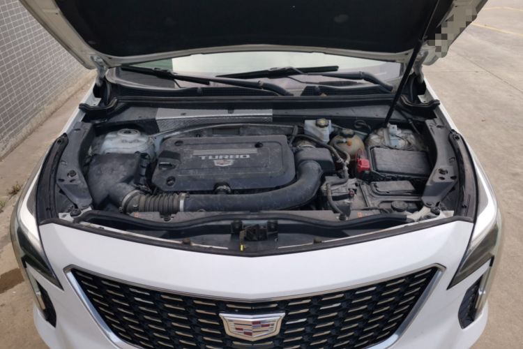 Used Cadillac XT4 2021 28T Two-Wheel Drive Luxury Version Engine Bay