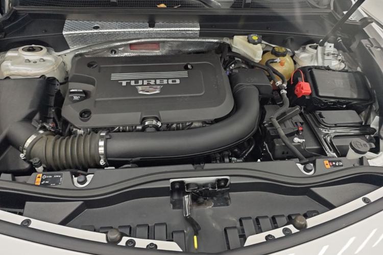 Used Cadillac XT4 2021 28T Two-Wheel Drive Tech Edition Engine Bay
