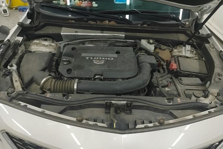 Used Cadillac XT4 2021 28T Two-Wheel Drive Tech Edition Engine Bay