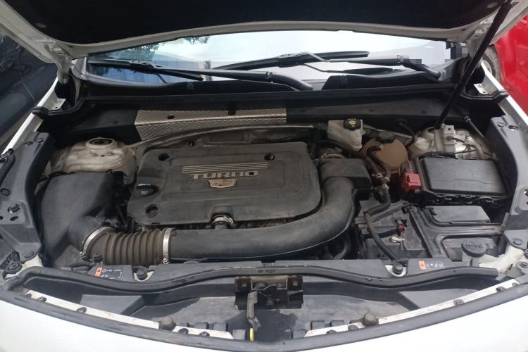 Used Cadillac XT4 2021 28T Two-Wheel Drive Tech Edition Engine Bay