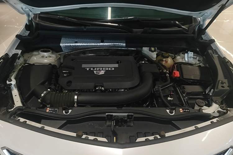 Used Cadillac XT4 2021 28T Two-Wheel Drive Tech Edition Engine Bay