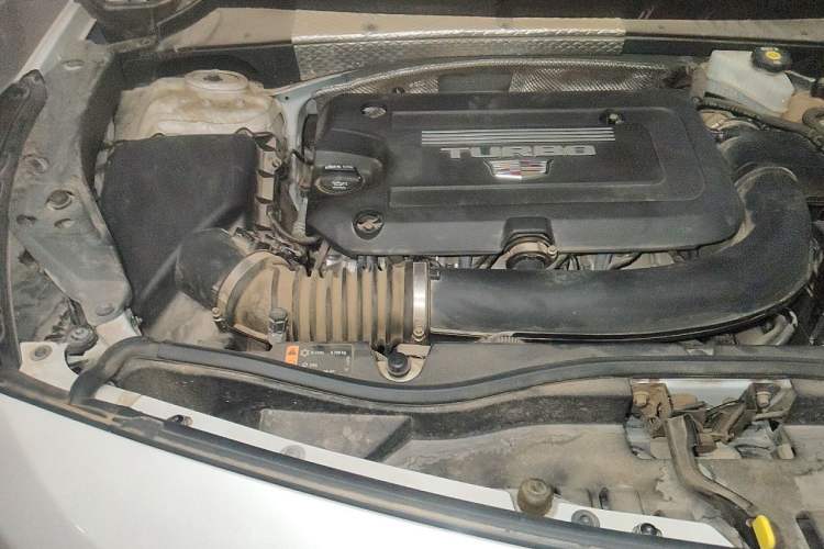 Used Cadillac XT4 2021 28T Two-Wheel Drive Tech Edition Engine Bay Right