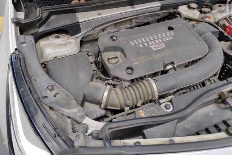 Used Cadillac XT4 2021 28T Two-Wheel Drive Tech Edition Engine Bay Right