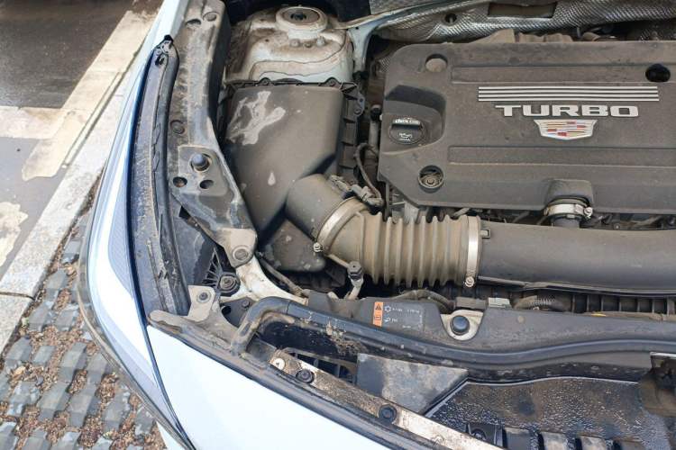 Used Cadillac XT4 2021 28T Two-Wheel Drive Leading Version Engine Bay Right