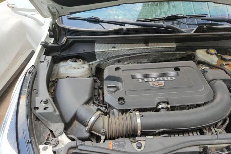 Used Cadillac XT4 2021 28T Two-Wheel Drive Leading Version Engine Bay Right