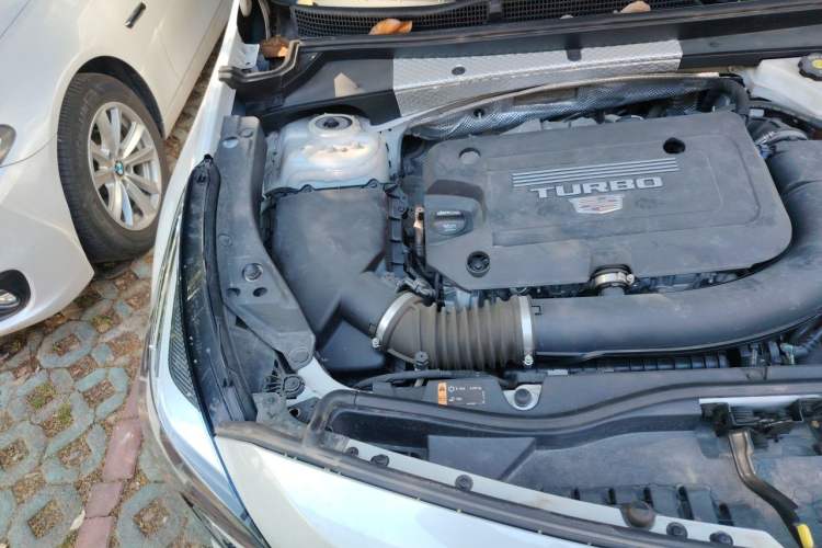 Used Cadillac XT4 2021 28T Two-Wheel Drive Leading Version Engine Bay Right