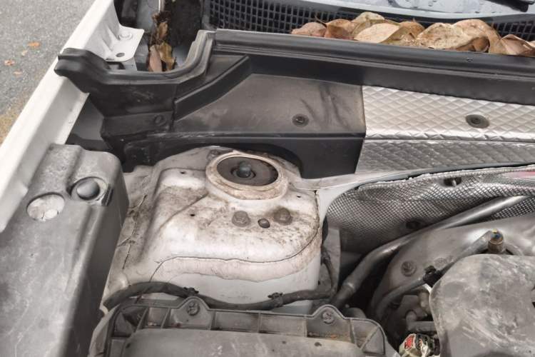 Used Cadillac XT4 2021 28T Two-Wheel Drive Leading Version Engine Bay Right