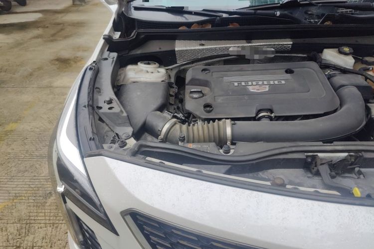 Used Cadillac XT4 2021 28T Two-Wheel Drive Tech Edition Engine Bay Right