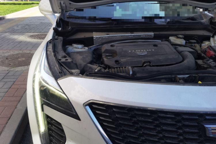 Used Cadillac XT4 2021 28T Two-Wheel Drive Leading Version Engine Bay Right