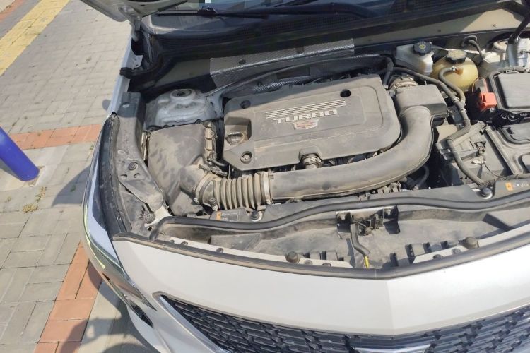 Used Cadillac XT4 2021 28T Two-Wheel Drive Leading Version Engine Bay Right
