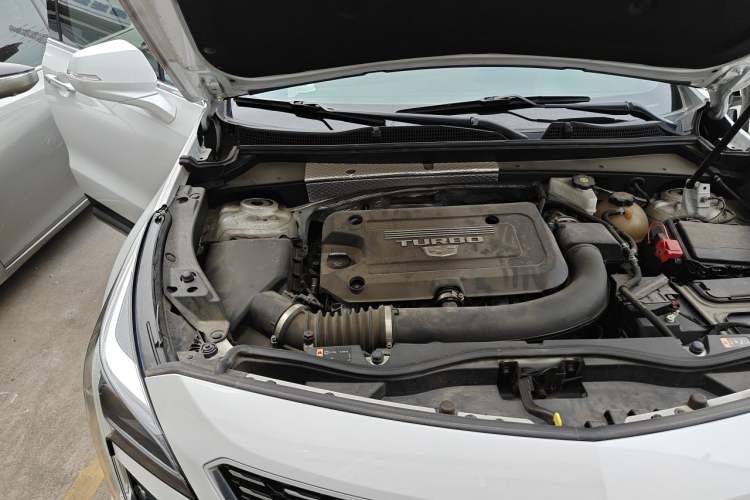 Used Cadillac XT4 2021 28T Two-Wheel Drive Leading Version Engine Bay Right