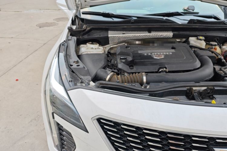 Used Cadillac XT4 2021 28T Two-Wheel Drive Leading Version Engine Bay Right