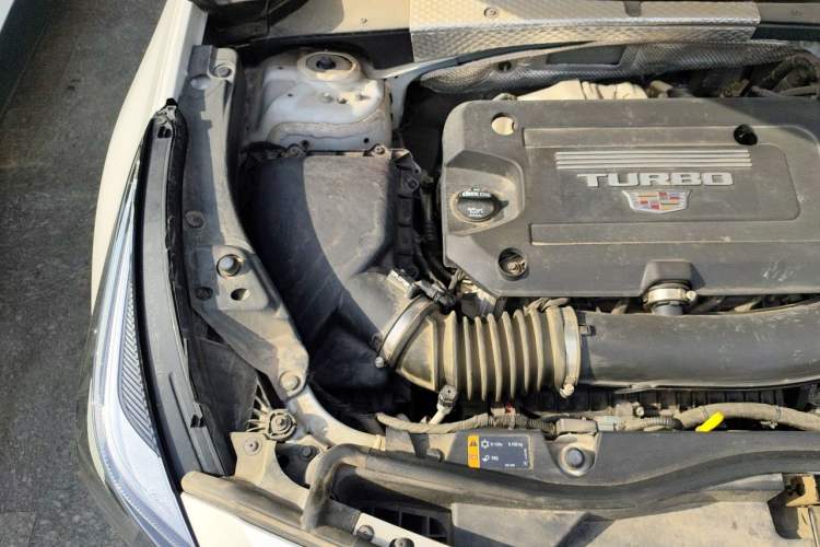 Used Cadillac XT4 2021 28T Two-Wheel Drive Leading Version Engine Bay Right