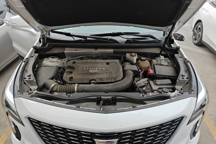 Used Cadillac XT4 2021 28T Two-Wheel Drive Leading Version Engine Bay
