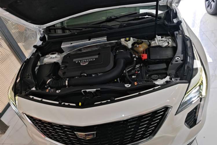 Used Cadillac XT4 2021 28T Two-Wheel Drive Tech Edition Engine Bay