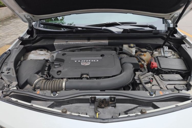 Used Cadillac XT4 2021 28T Two-Wheel Drive Tech Edition Engine Bay
