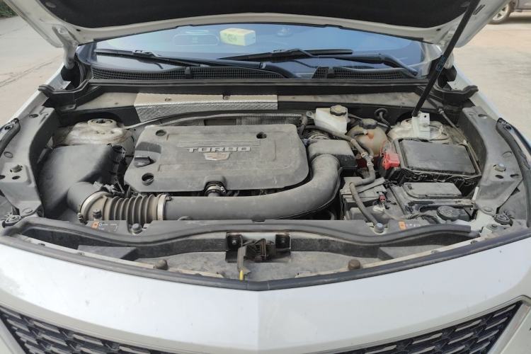 Used Cadillac XT4 2021 28T Two-Wheel Drive Luxury Version Engine Bay