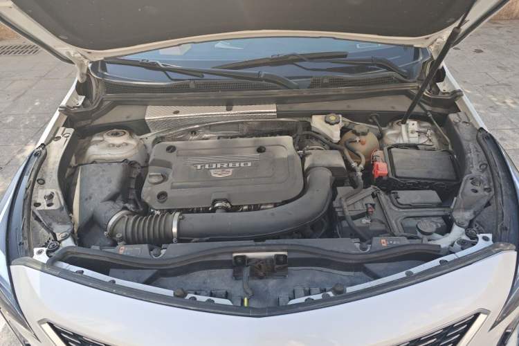 Used Cadillac XT4 2021 28T Two-Wheel Drive Tech Edition Engine Bay