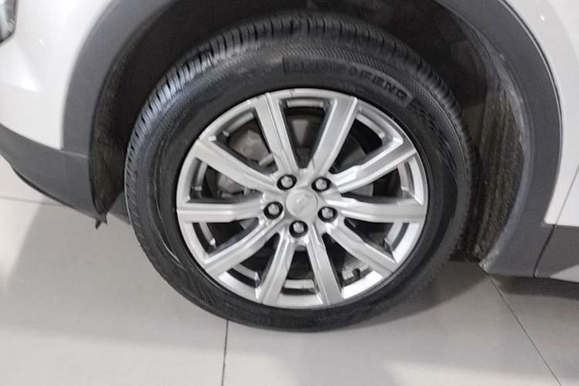 Used Cadillac XT4 2021 28T Two-Wheel Drive Luxury Version Exterior 1
