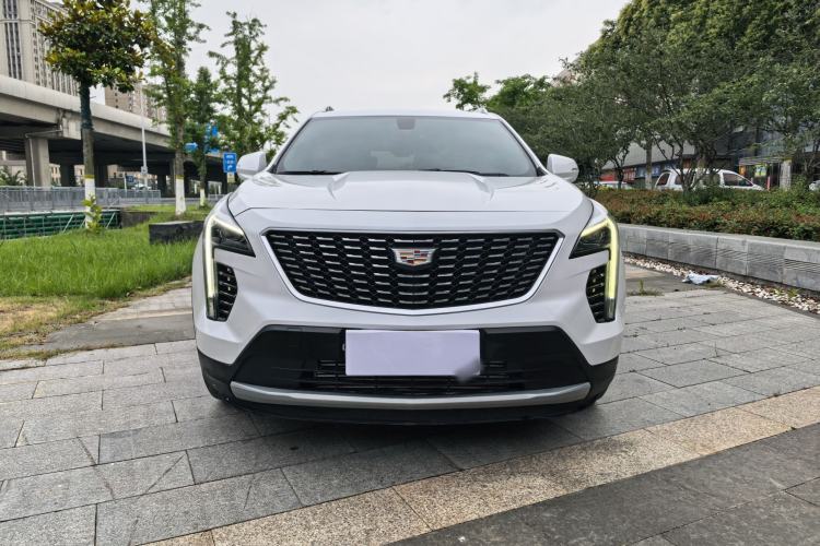 Used Cadillac XT4 2021 28T Two-Wheel Drive Luxury Version Exterior 1