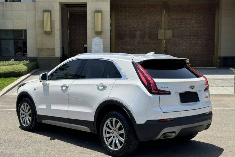 Used Cadillac XT4 2021 28T Two-Wheel Drive Leading Version Exterior 2