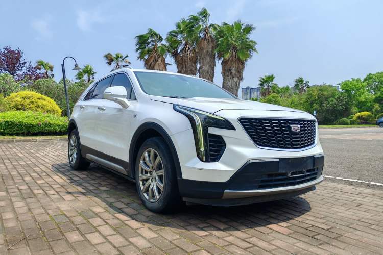Used Cadillac XT4 2021 28T Two-Wheel Drive Leading Version Exterior 2