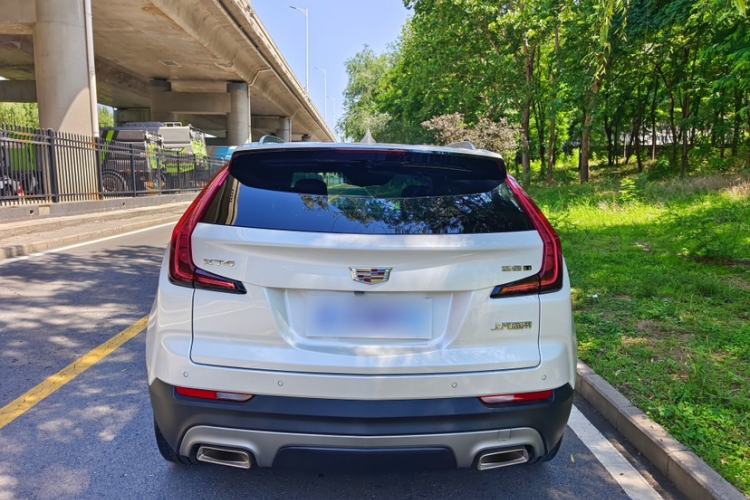 Used Cadillac XT4 2021 28T Two-Wheel Drive Leading Version Exterior 2