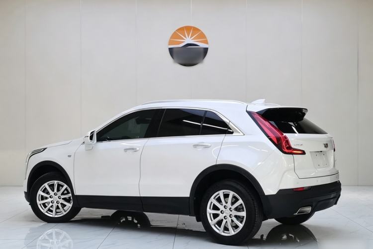 Used Cadillac XT4 2021 28T Two-Wheel Drive Tech Edition Exterior 2