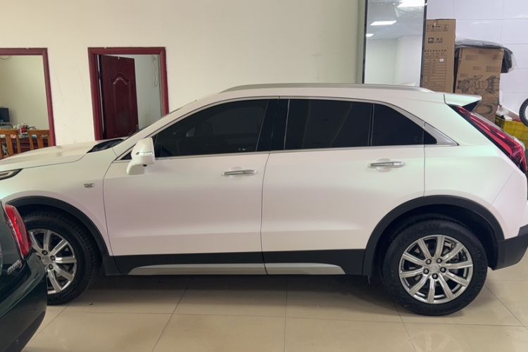 Used Cadillac XT4 2021 28T Two-Wheel Drive Leading Version Exterior 2