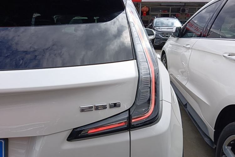 Used Cadillac XT4 2021 28T Two-Wheel Drive Tech Edition Exterior 3